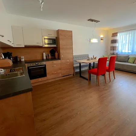 Wohnen Am Almufer - Strassmair